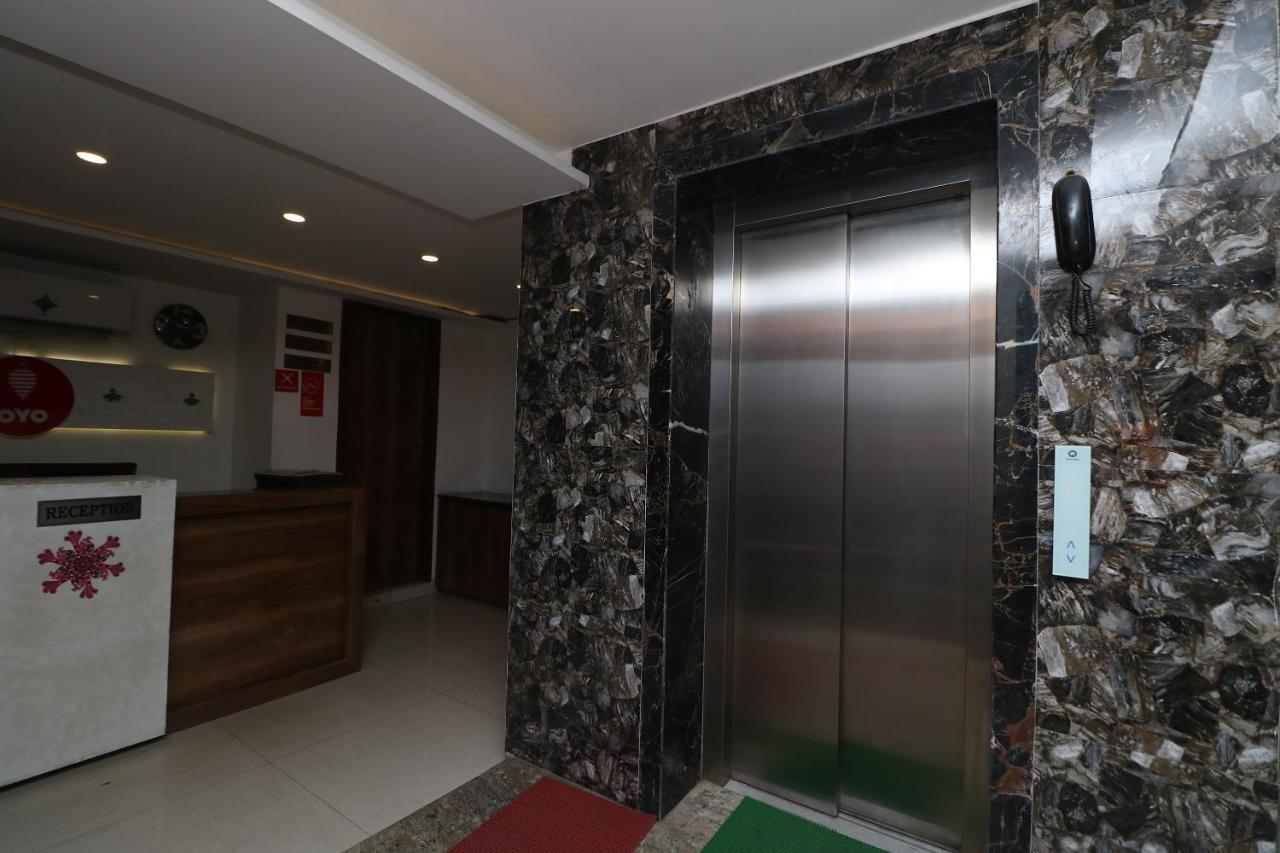 Oyo 9999 Hotel La Wisteria Delhi  Ngoại thất bức ảnh
