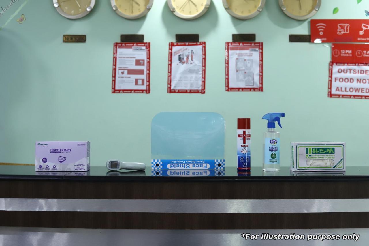 Oyo 9999 Hotel La Wisteria Delhi  Ngoại thất bức ảnh